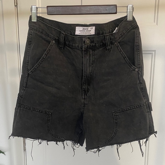 Ardene Pants - Ardene Washed Black High-Rise Cargo Denim Shorts